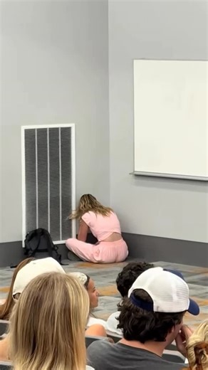 UTK Social Media Class | POV: your college professor just gave you a kindergarten-level consequence 🪑⏰ #timeout #utk #onlineshopping #collegestudentsbelike... | Instagram