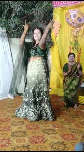 mehndi me dance 🧿🧿😍😍