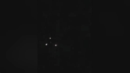 #UFO 🔻 Belgium's Biggest Mass Sighting - 2x Separate witness footages & Belgian F-16 Fighter jet infrared radar footage - An event series of self illuminating traingle UFO incursions into Belgian airspace reported & documented by NATO throughout 1989 & 1990. - The incidents later coined the 'Belgian Triangle Wave', triggered a NATO press conference in 1990 in which high ranking military officials admitted they have no control over the observed machinery, and how collectively with the Belgian mi