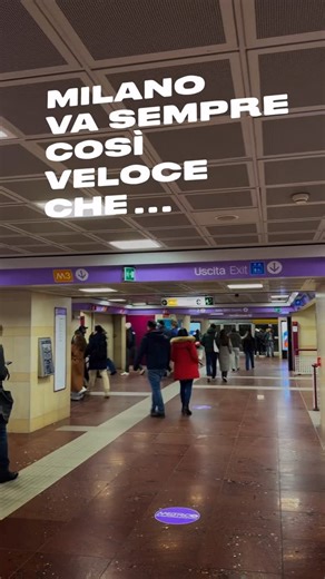 Sulla linea Lilla di Milano c’è qualcosa di straordinario! ✨ Ti accompagniamo nei grandi eventi di questi giorni, ma è nella tua cucina che diamo il meglio di noi. 🥇 Scansiona il qr code in metro e trovaci nei migliori negozi e supermercati. 👉🏼Oppure link in bio. #altograno #milano #metro #branding | Altograno