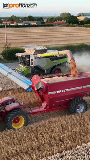 257K views · 3.1K reactions | Stripping wheat #farming #agriculture #claaslexion #harvest2022 | Pro Horizon Farming Content | Facebook