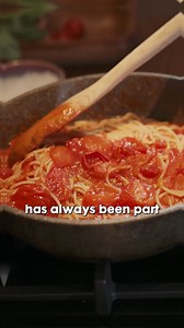 1M views · 16K reactions | Italian Chefs Are Crying Right Now #philippines #filipino #interesting #facts #culture #food #foodie #spaghetti | Jonas Tayaban | Facebook