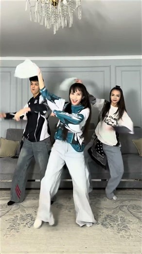 Aruzhan Mambetali 😍 Viral dance # trending song # youtube short video # dance video #