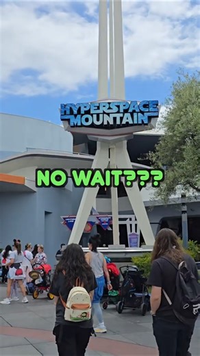 POV: When your favorite Star Wars ride at Disneyland has ZERO wait! 🚀✨ #maythe4thbewithyou