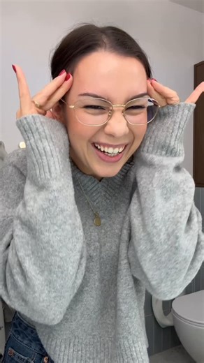 Antonina Zych | [reklama] Na hasło OWIESILEN25 macie -25% na stronie internetowej @douglas_polska ❤️ Kod działa do 19.11.25. Z wyłączeniami Chanel, Dior,... | Instagram