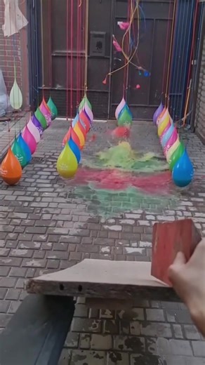 Best ballon breaking ASMR video #creatorsearchinsight #foryouupageee #relaxingtiktok #ukfyp #usafyp