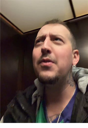 Is elevator music the new META? #elevatormusic #fyp