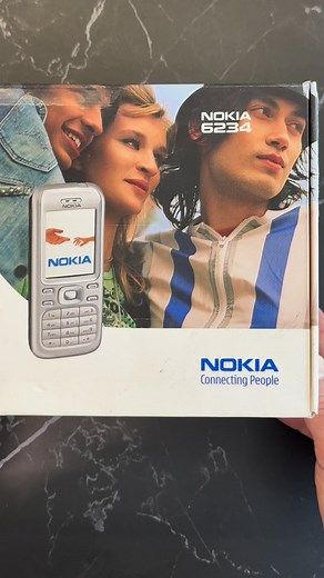 Nokia 6233 and 6234 The difference lies in the fact that the 6234 was an exclusive model for the Vodafone operator, a small front panel made of stainless steel and Vodafone branding #nokia #retrophone #nostalgia #fyp #oldphone | Mobijunk