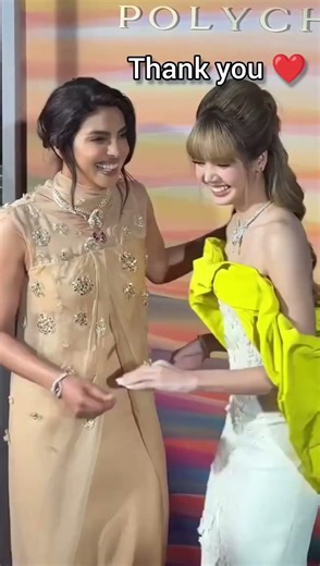 Lisa with Priyanka Chopra #blackpink