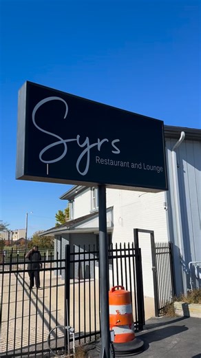 9/10🔥🔥 @syrs.restaurantandlounge • • • #milwaukee #414 #mke #virals #foodreview #milwaukeefoodie #foodie #midwest #explorepage✨ #explorepage #foryoupage #fyp #foryou #foryoupage💙 #mkefoodie #food #foodlover | Dre Mia