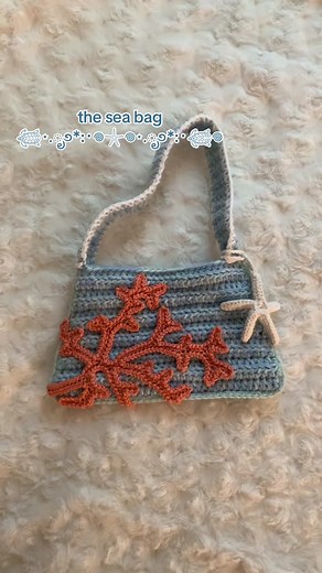 this bag also reminds me of the little mermaid ! 🧜‍♀️⋆.ೃ࿔*:･( this bag is available to buy on my depop, link in bio 🫶🏼 ) #crochet #crochetbags #crochetersoftiktok #sea #fyp