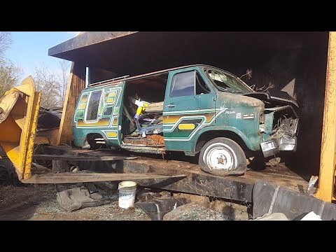 Car crusher crushing cars 53 the mystery machine