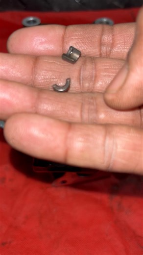 How To Set Valve Retainer Lock #mechanic #trending #tips #shorts