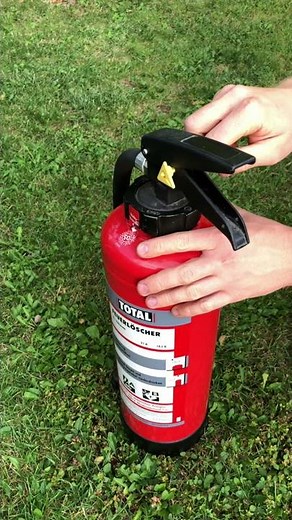 TOTAL classic S6 Schaum - Feuerlöscher - Schaumlöscher auslösen