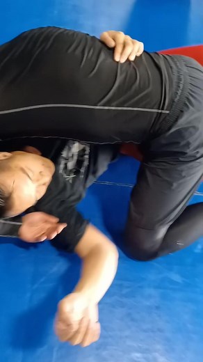 6.5K views · 110 reactions | Reverse shoulder half stock. #bjj #catch #cajitsu CSW Fullerton Victor Phan and Oliver Tan | CSW Fullerton | Facebook