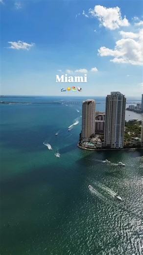 Miami Florida 🌊 Travel | Hotels | Food | Tips on Instagram: "@alexdare7 is capturing those electric Miami vibes where palm-lined streets, neon nights, and that ocean breeze hits different 🌴✨ Who would you bring on a Miami escape? Tag them! 🌅💙 📌 What to know before you go: • Visit South Beach for iconic sunsets, Art Deco buildings, and lively boardwalks • Explore Wynwood Walls for street art, cafés, and unique photo spots • Take a boat tour around Biscayne Bay for skyline views • Best time t