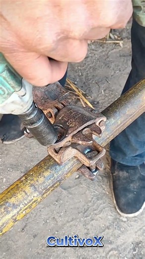 Securing Steel Pipe Connections Using Scaffolding Couplers