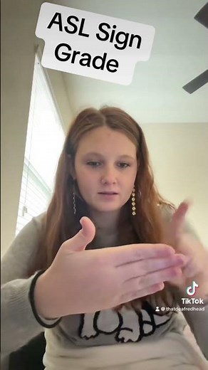 Learn How To Sign "Grade" in ASL for Beginners | American Sign Language #shorts