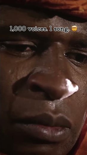 1,000 People Singing Together (World Record!) 🤯🎄 #PeterHollens #Shorts