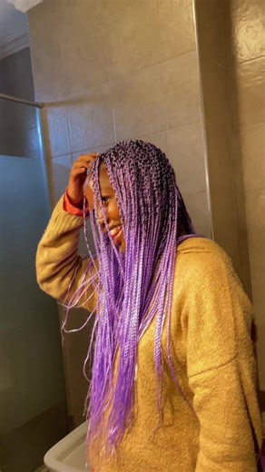 Lavender braids but make it soft, bold, and unforgettable 💜✨ A whole look, a whole mood, a whole statement. Hair by Akose — where beauty meets confidence 🤍 Book your appointment today 💌 @Lush Hair Kenya #hairbyakose #mobilehairdresser #mobilehairstylist #beautyatyourconvenience #braids
