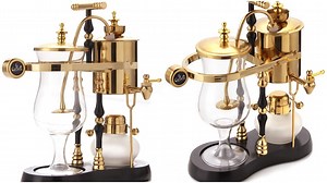An Elegant Balancing Siphon Coffee Maker That Uses Gravity to Brew a Beautiful Cup of Coffee