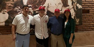 Reds sign Ichiro Cano Hernandez -- yes, you read that right