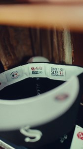 It’s not retro-inspired—it’s the real deal. The first fitted without the New Era flag since 2007. Vintage fit. Legendary look. | Lids