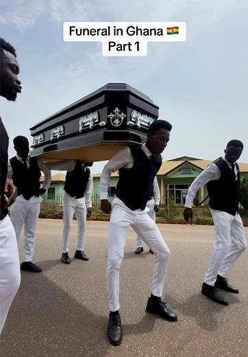 Dancing Pallbearers at Ghanaian Funerals - Part 1