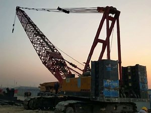 [Hot Item] 200t Crawler Crane Scc2000A with 100m Lifting Height for Sale