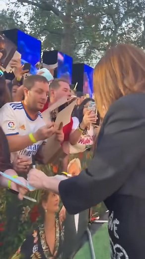 1.2K views · 61 reactions | Julia Roberts fans | Julia Roberts Fans | Facebook