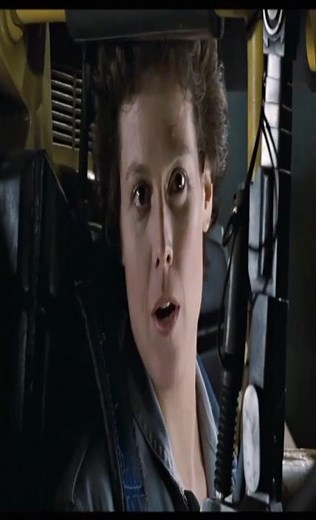Ripley operating a loader (Aliens 1986)