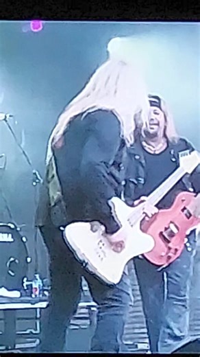 Unpopular opinion: In 2024 the Vince Neil solo band is actually better than Motley Crue. | Rock N Roll Experience