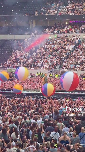 Imagine Dragons Concert Experience: Take Me to the Beach