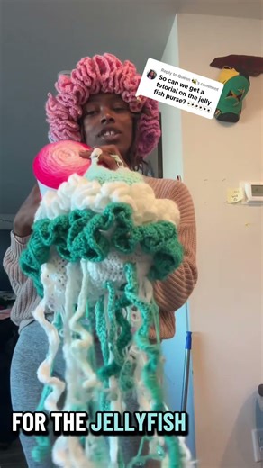 Jelly purse pattern loading! 🪼 #custom #crochet #crochetpatterns