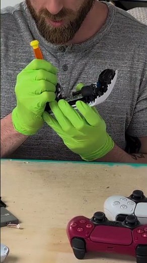 Speed trial disassembling 3 PS5 controllers