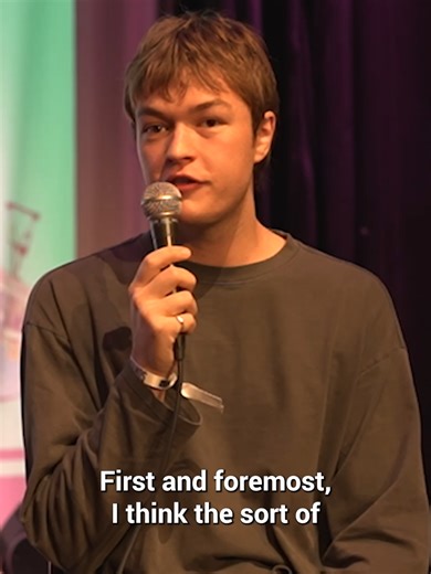 They discuss artist development, fan engagement and what it truly takes to build a sustainable career today. Hear why live music is becoming a key touchpoint again, why virality is not a long-term strategy and how authenticity ultimately outperforms algorithms. #musikbranschpodden #253 #Vivasounds