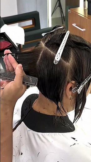 Masterclass: How to Cut a Perfect Graduated Bob🥰 #HairTransformation #BobHaircut #ShortHair