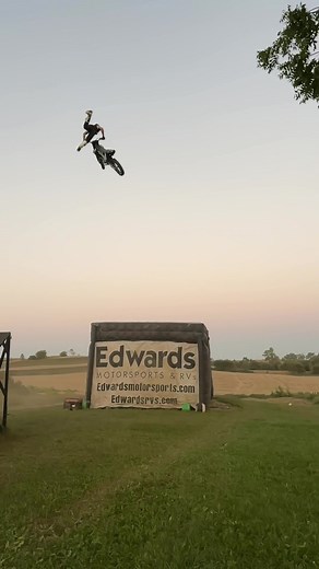 Mastering Whip Tricks in Motocross Freestyle