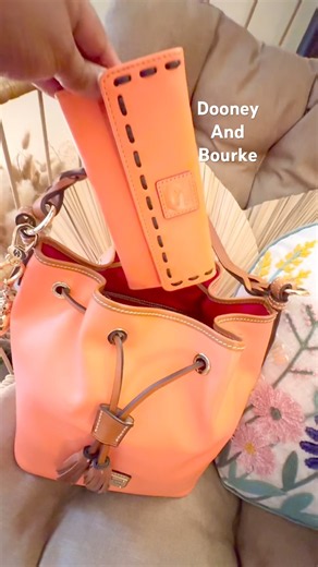 DOONEY & BOURKE TASHA DRAWSTRING #dooneyandbourke #dooneybag