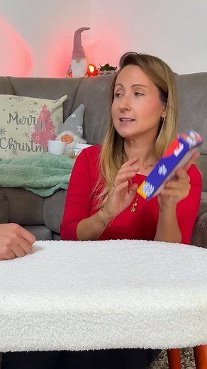 Crack List, das Geschenk, das allen gefällt! 🎁 Wenn du nach einer originellen und geselligen Geschenkidee suchst, kann ich dir Crack List nur empfehlen: ein super einfaches Spiel, das deiner ganzen Familie und all deinen Freunden gefallen wird. Einmal ausprobiert, wird niemand mehr darauf verzichten wollen 🥳 #cracklist #originellesgeschenk #weihnachtsgeschenk #festtagesspiele #partyspiel #familienzeit #spaßmitfreunden #spielchallenge #feiertagsstimmung #musthavegame | Crack Games - Deutsch