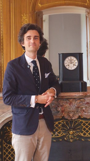 ARTCURIAL I Auction house on Instagram: "J-1 mois avant la vente “Collections Historiques” 🗝️✨ 🎥 Pour l’occasion, nous lançons une série vidéo inédite dédiée aux grandes figures de l’Histoire. 🕰️ Dans ce premier épisode, Romain Marsot, directeur @artcurial_watches, nous emmène à Monaco, sur les pas de Pierre Rey, conseiller privé du Prince Rainier III. Trois montres d’exception, trois fragments d’un héritage. 💬 Et vous, laquelle vous fait rêver ? 👉 Restez connectés : la suite de cette série