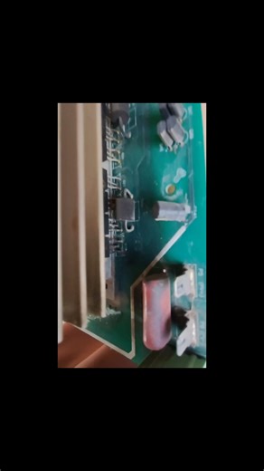 Inverex VM II MOSFETS Blast #alhadeedinfinityelectronics # #gulshanehadeedphase2 #electronic #solarpower #solarenergy #hybridsolarinverter | Al-Hadeed Infinity Electronics