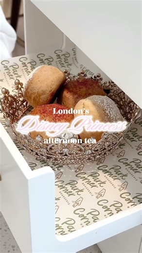 The most magical afternoon tea in London! 👸🏼🎀✨ #afternoontea #disneyprincess #london