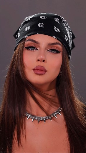 ANGELINA🩵 | 😮‍💨🫴🖤 | Instagram