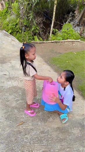 Hasna bagi bagi thr lebaran #shorts