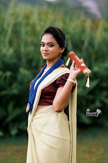 Let’s capture your unforgettable graduation moments. 👩‍🎓📷