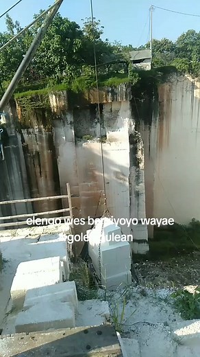 Efficient Concrete Block Lifting Techniques on Site