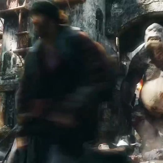 Kino Kanalda | Rasmiy on Instagram: "FILM KODI: 140 ✅ . . 日本利用压电瓷砖将脚步转化为电能。这些瓷砖捕捉来自你脚步的动能。当你行走时，你的重量和动作会对瓷砖产生压力。瓷砖会轻微弯曲，从而产生机械应力。瓷砖内部的压电材料将这种应力转化为电能。每一步都会产生少量电荷，而数百万步结合在一起就能产生足够的电力来驱动 LED 灯、数字显示屏和传感器。在像涩谷车站这样繁忙的地方，每天大约有 240 万个脚步为这一系统作出贡献。这些电能可以被储存或立即使用，从而减少对传统电力来源的依赖，并支持可持续的城市基础设施。这种方法将日常运动转化为实用的可再生能源 #日本 #知识 #事实 #你知道吗 #推荐 #科技 #创新 #历史 #技术 #实验 #热门 日本利用压电瓷砖将脚步转化为电能。这些瓷砖捕捉来自你脚步的动能。当你行走时，你的重量和动作会对瓷砖产生压力。瓷砖会轻微弯曲，从而产生机械应力。瓷砖内部的压电材料将这种应力转化为电能。每一步都会产生少量电荷，而数百万步结合在一起就能产生足够的电力来驱动 LED 灯、数字显示屏和传感器。在像涩谷车站这样繁