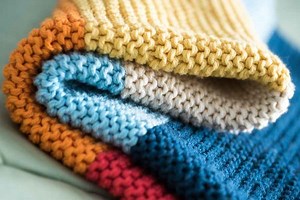 4 creative ways to Fold Blankets like a PRO!