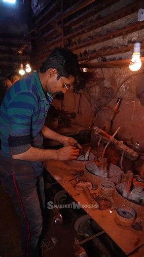 The Full Process of Making Round Eyeglass